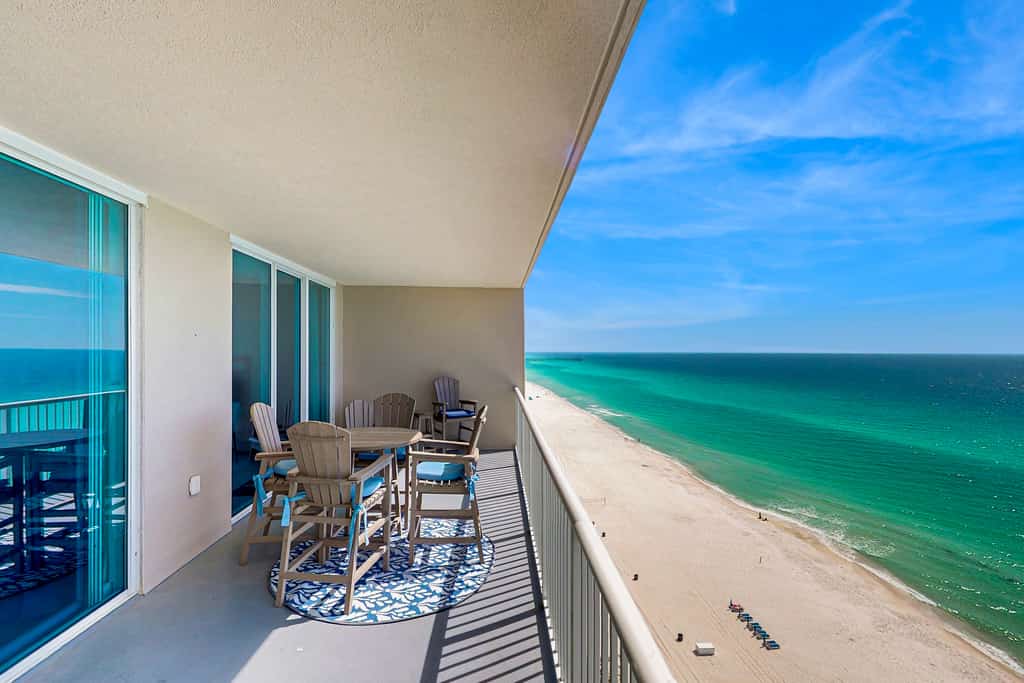 Modern, Gulf-front condo with pool, hot tub & high-speed WiFi