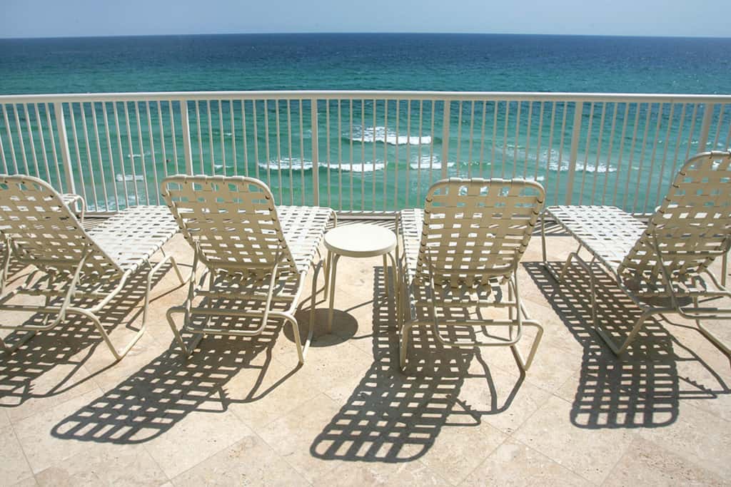 Modern, Gulf-front condo with pool, hot tub & high-speed WiFi
