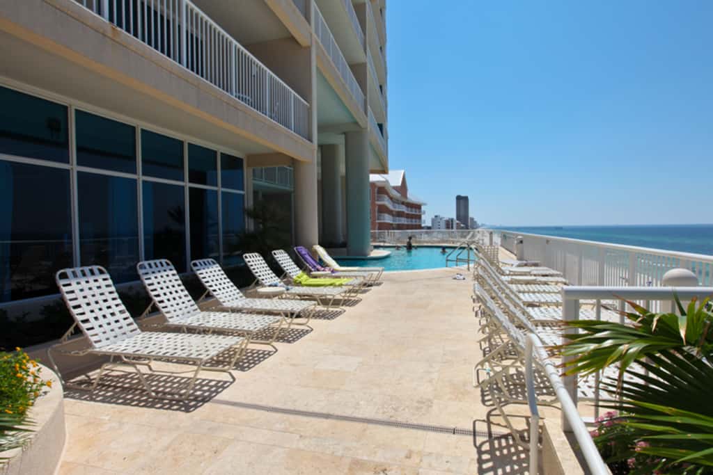 Modern, Gulf-front condo with pool, hot tub & high-speed WiFi