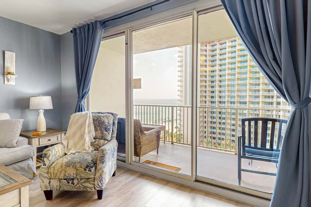 Beachfront condo with pool, hot tub, terrific beach views, & balcony