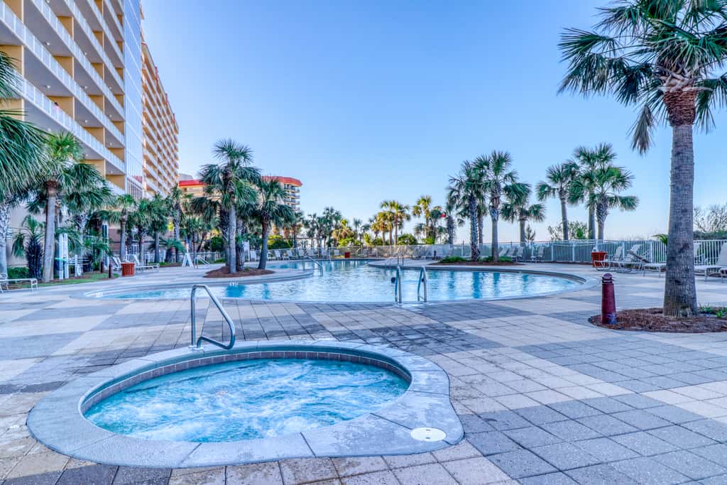 Gulf-front Condo with Shared Pool & Hot Tub, Ocean Views, WiFi, and Washer&Dryer