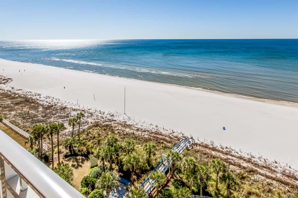 Gulf-front Condo with Shared Pool & Hot Tub, Ocean Views, WiFi, and Washer&Dryer