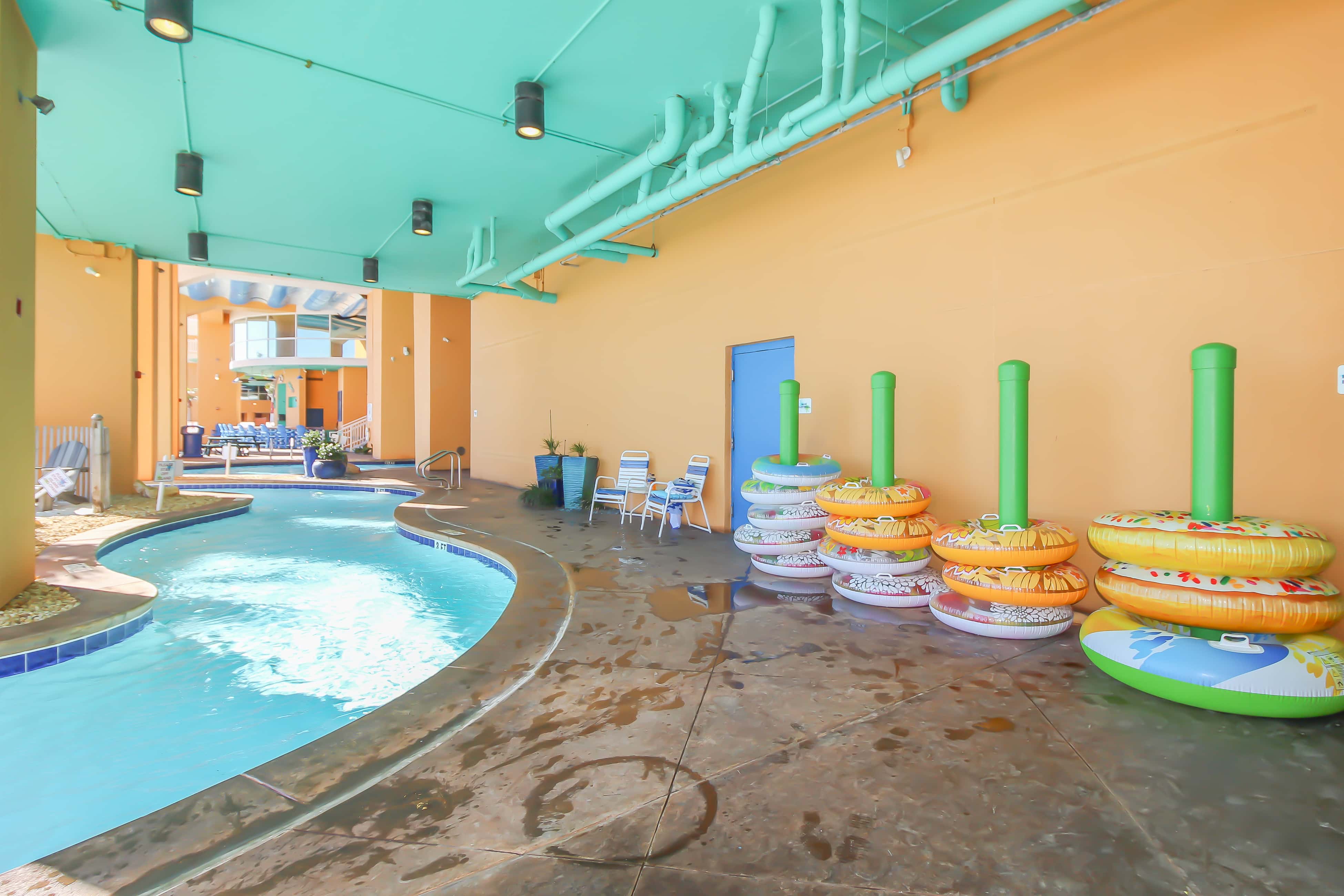 Convenient first-floor vacation suite with pool & hot tub access, free WiFi & AC