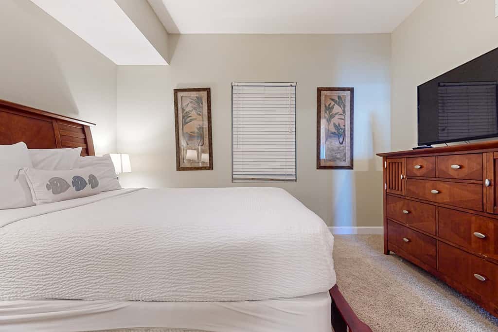 Spacious retreat in Panama City with beach access, sundeck, & pool, hot tub