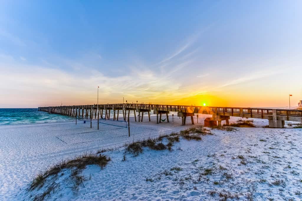 Dreamy retreat on the Gulf with pool, basketball court & beach access