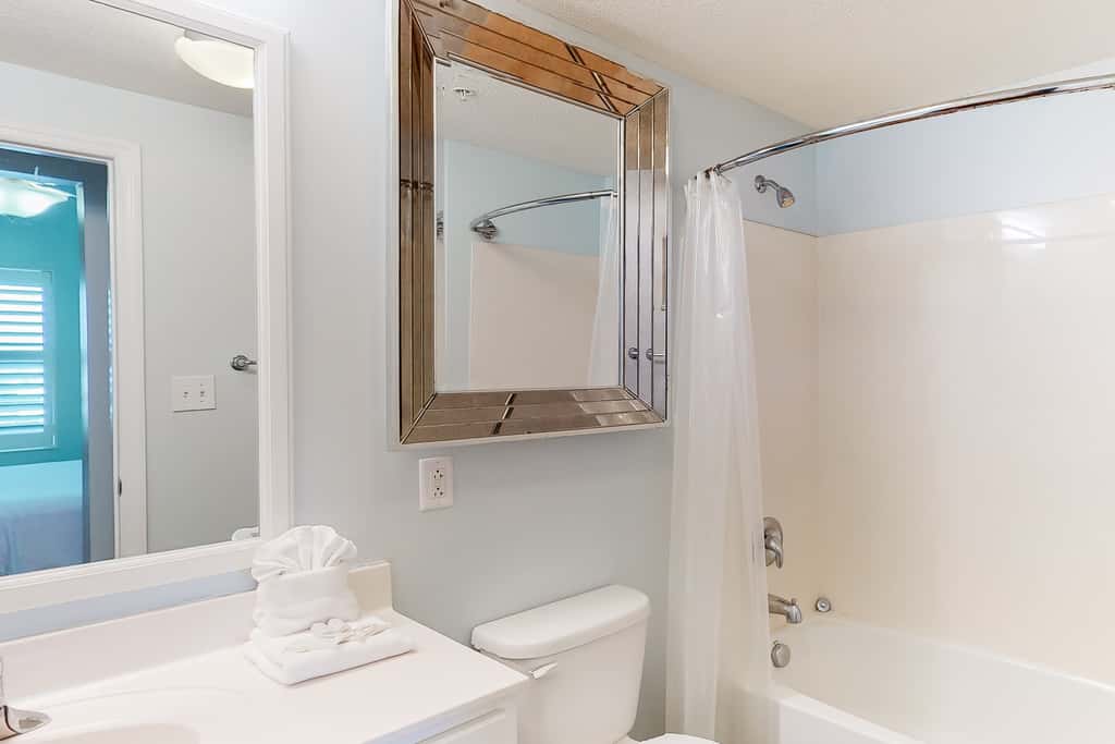 Fun beach getaway with beautiful views, pools, hot tub & beach access