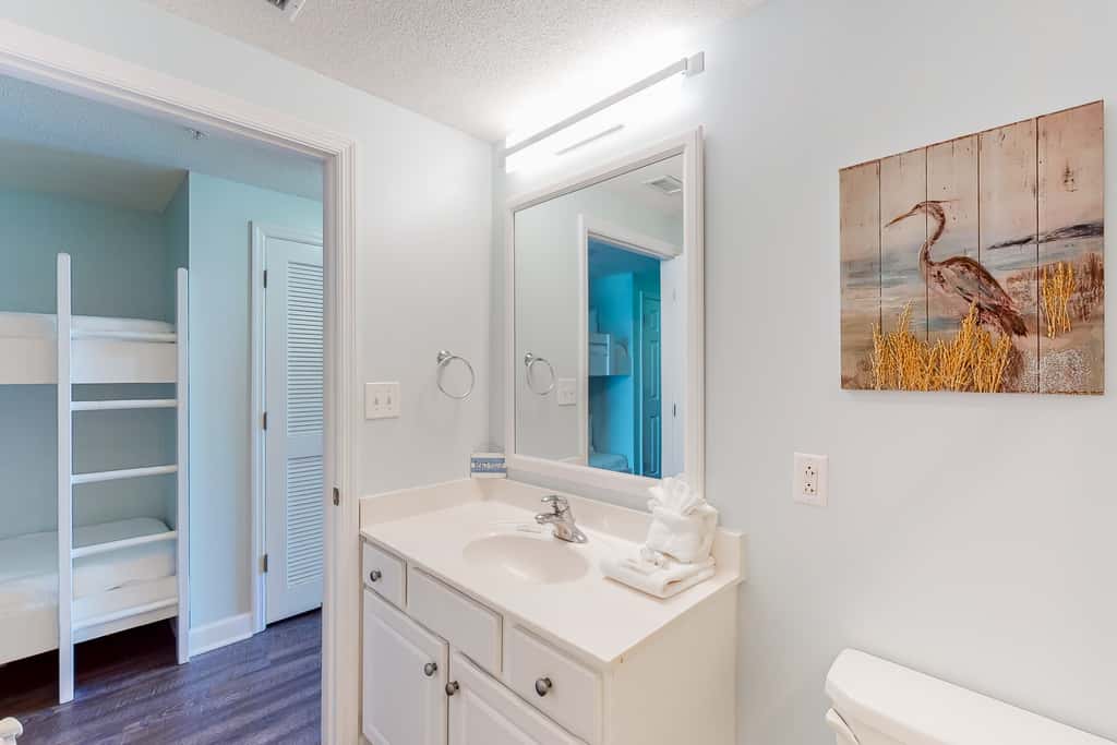 Fun beach getaway with beautiful views, pools, hot tub & beach access