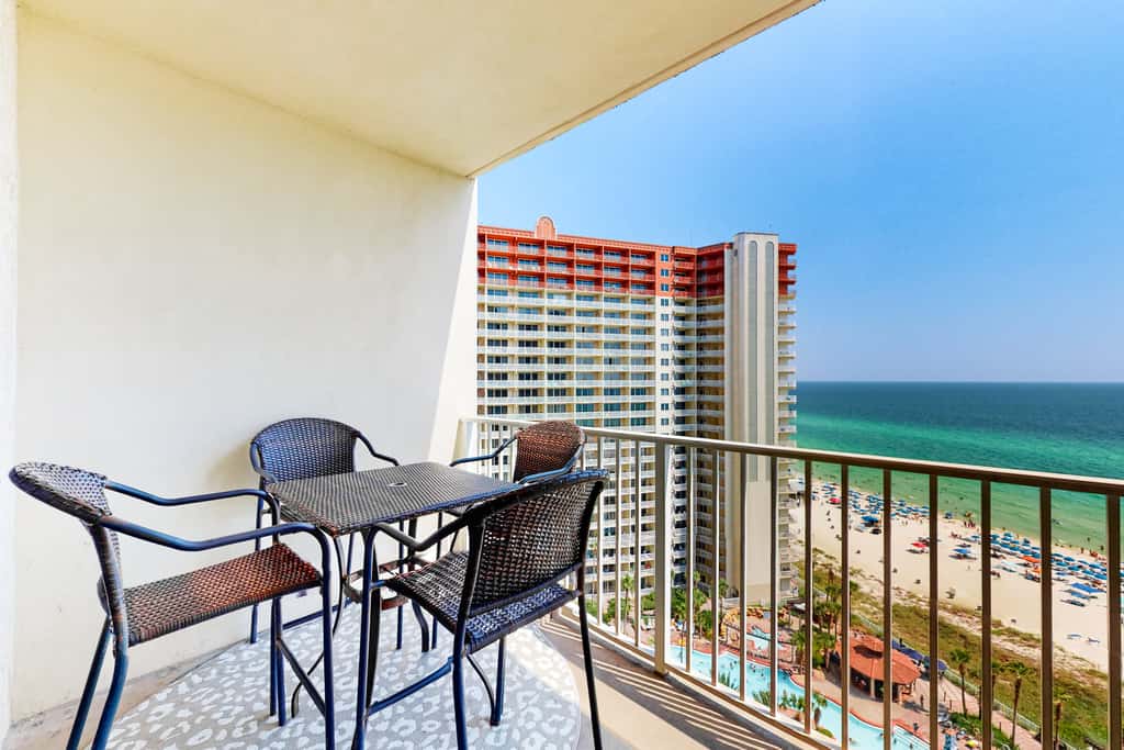 Updated beachfront condo with pool, hot tub, WD, & central AC