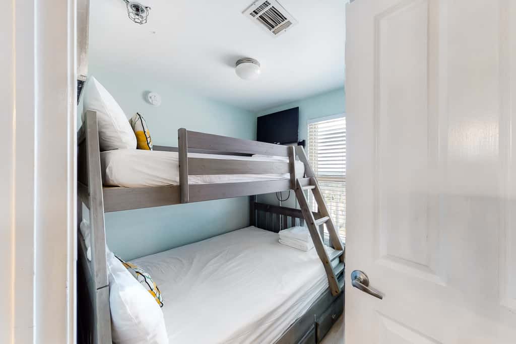 Updated beachfront condo with pool, hot tub, WD, & central AC