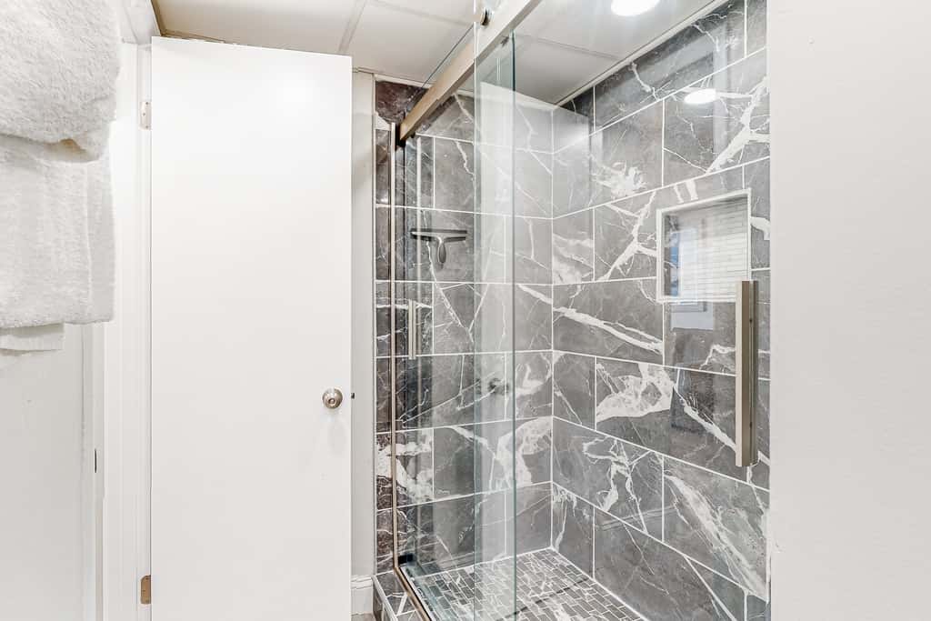Gulf-front condo with amazing views, WiFi, central AC, pools, & fitness room