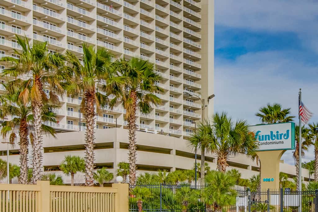 Gulf-front condo with amazing views, WiFi, central AC, pools, & fitness room