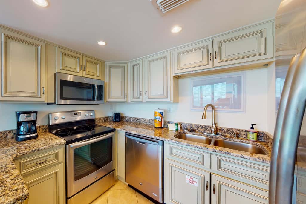 Beautiful beachfront getaway with balcony, pools, tennis, and WiFi