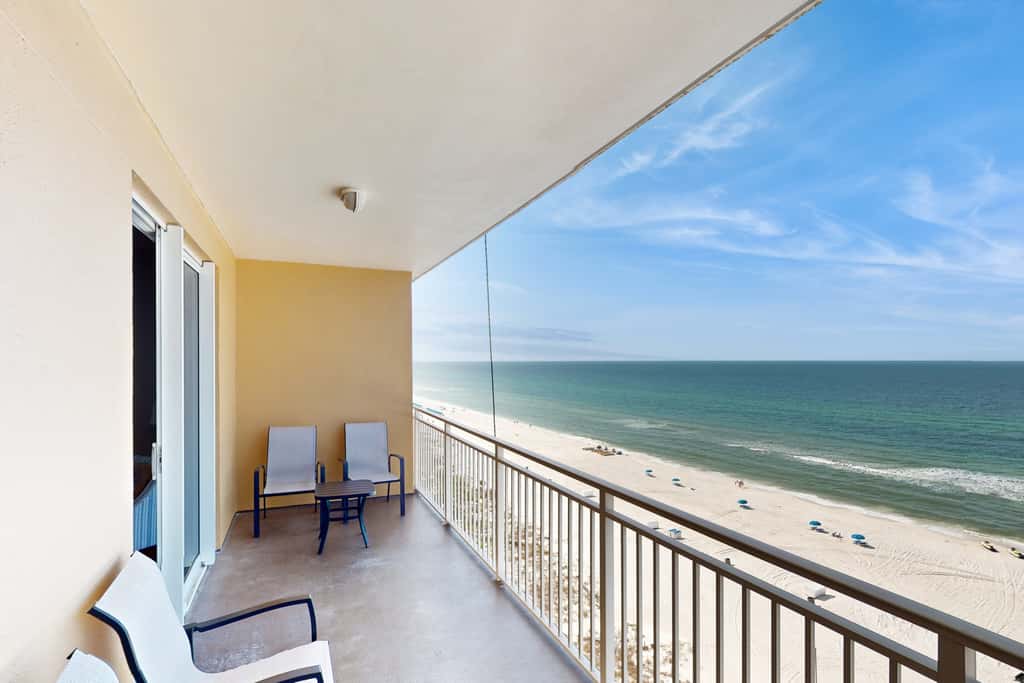 Tropical-themed condo with bi-level pool, fitness center & beach access