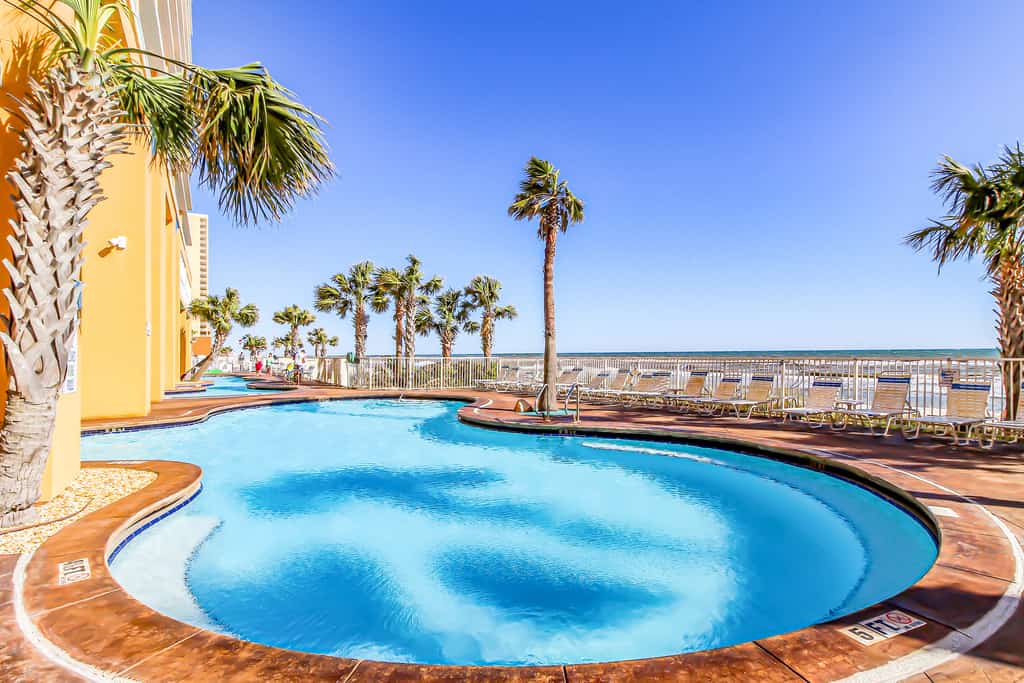 Splash Resort 1605W