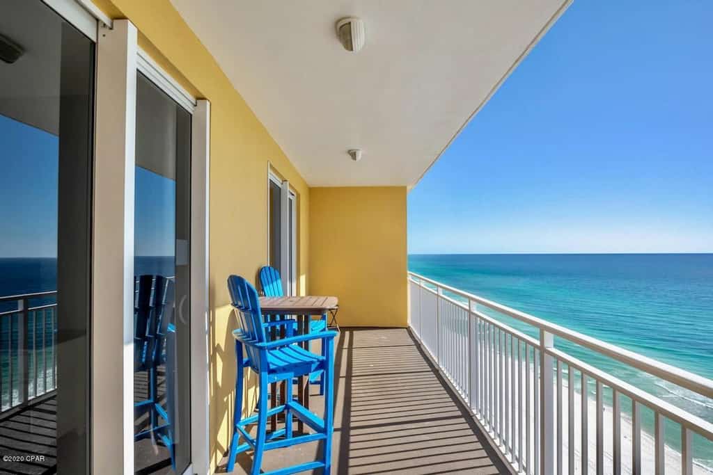 Gulf-front condo with pier views, balcony, heated pool, gym & AC