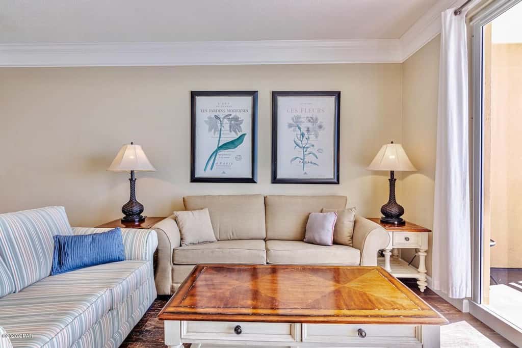 Gulf-front condo with pier views, balcony, heated pool, gym & AC