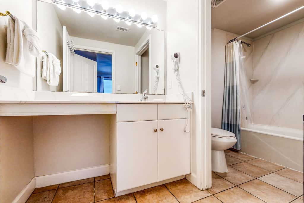 Gulf-front getaway with pools, hot tub & central AC