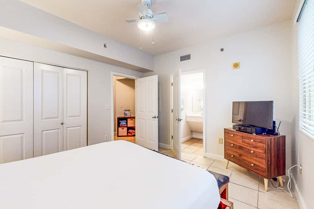 Gulf-front getaway with pools, hot tub & central AC