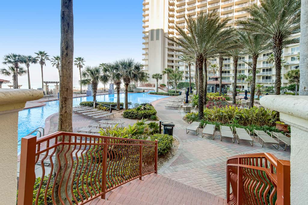 Gulf-front getaway with pools, hot tub & central AC