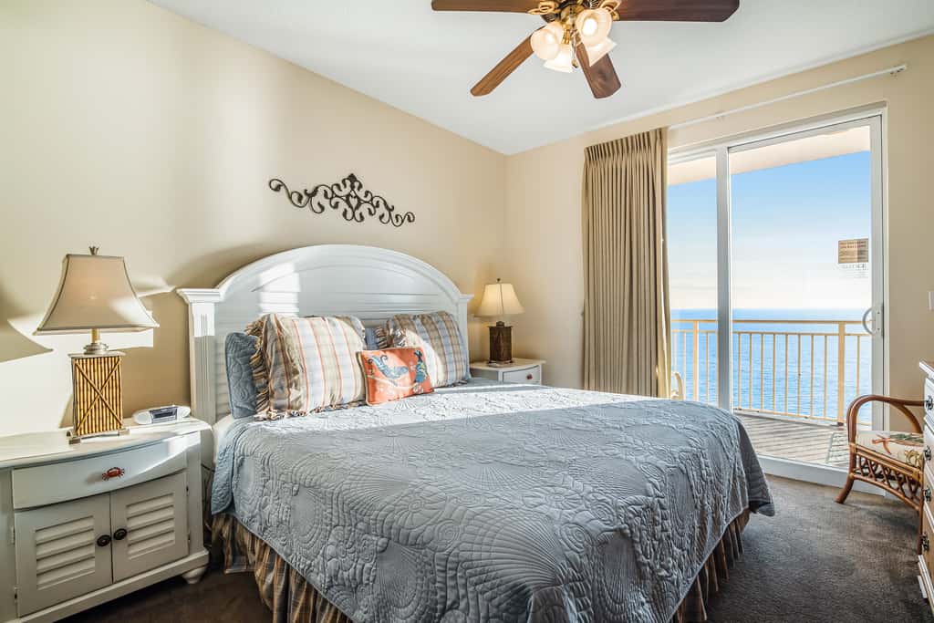 Snow-bird friendly condo with pool & fitness room - walk right out to the sand