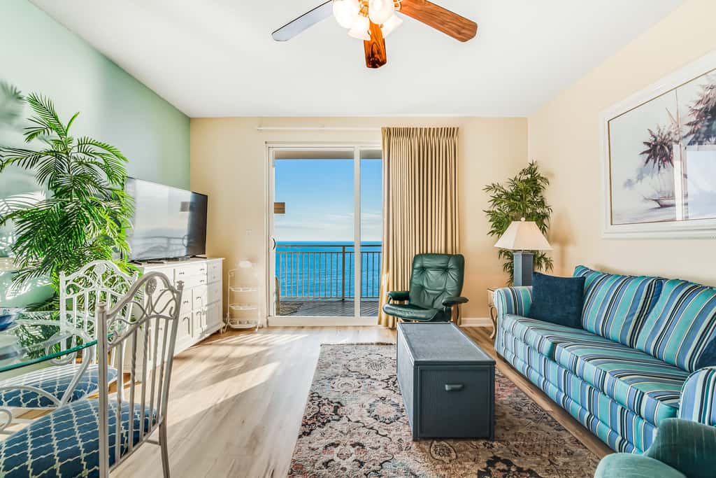 Snow-bird friendly condo with pool & fitness room - walk right out to the sand