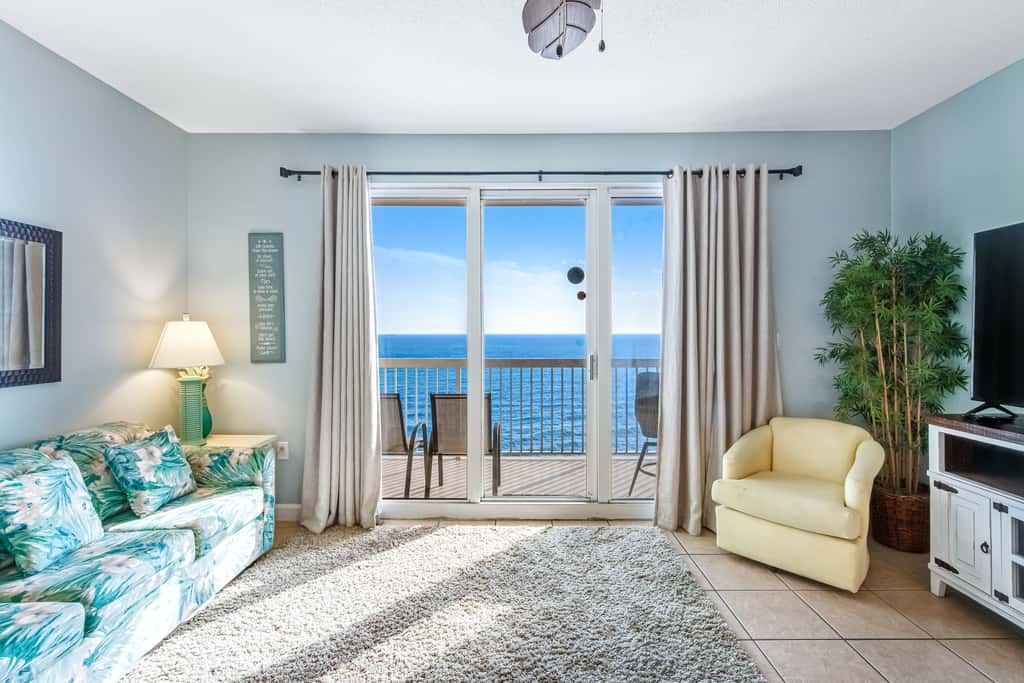 Bright & stylish condo with fantastic Gulf views from your balcony, pools & gym