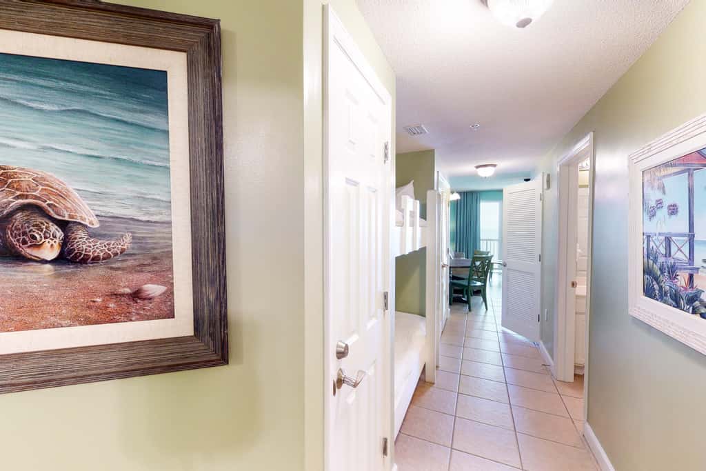 Beachfront, seafoam sanctuary with furnished balcony, pools, & gym