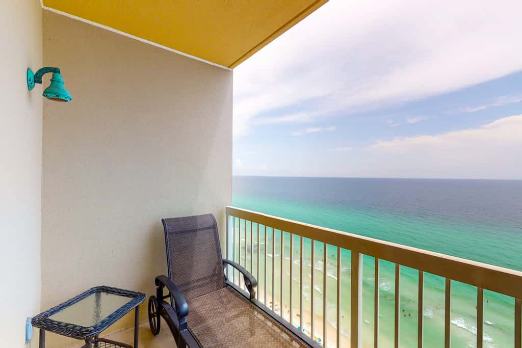 Beachfront, seafoam sanctuary with furnished balcony, pools, & gym