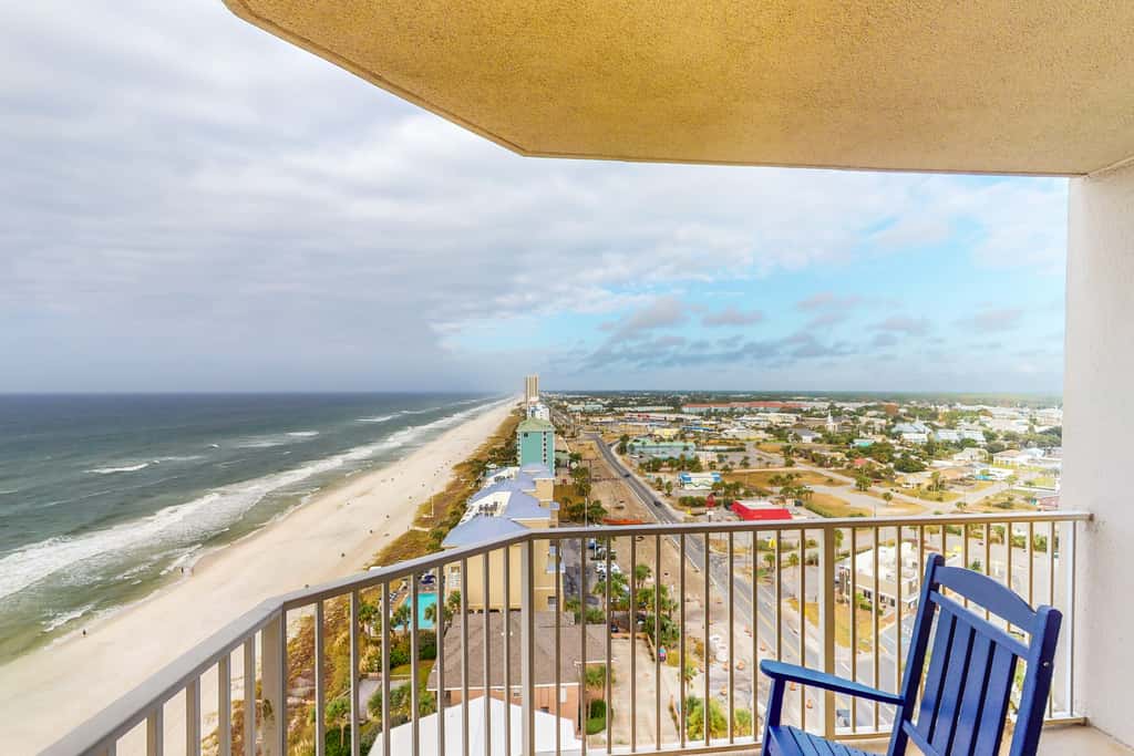 Beachfront condo with amazing views, shared pools, and beach access