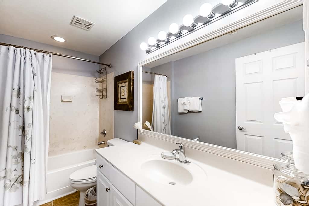 Serene beachfront condo with gulf views & resort pools, hot tubs, beach service
