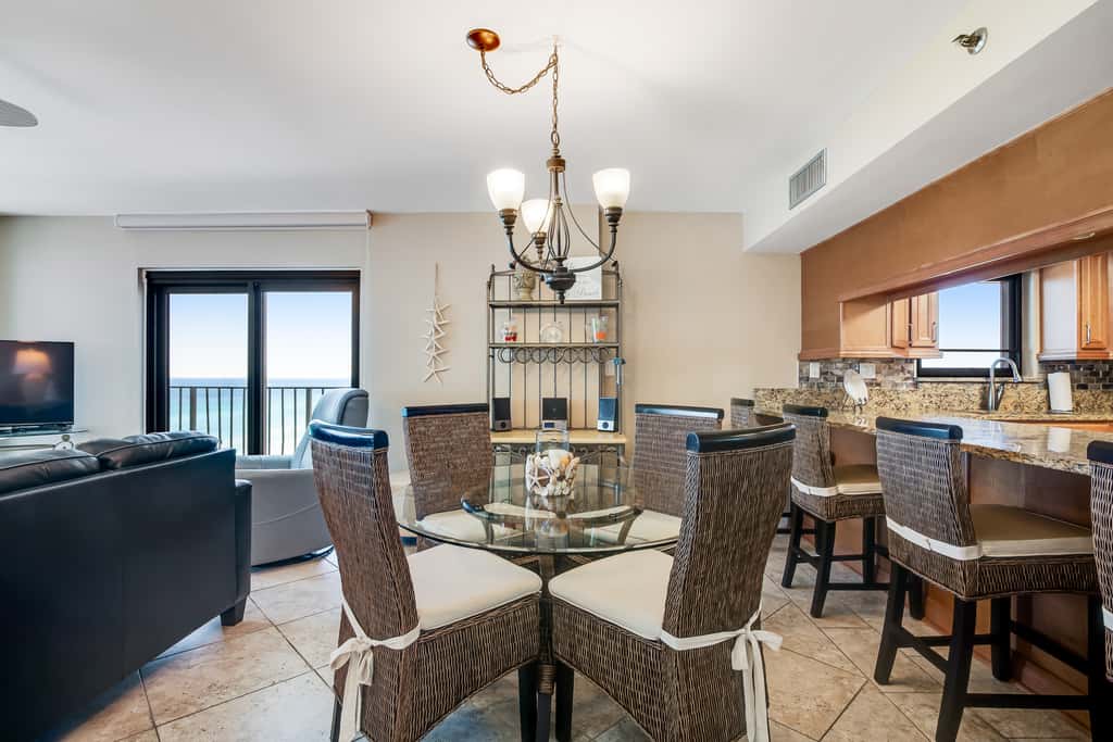 Gulf views from your private balcony - condo with pool , hot tub & beach access