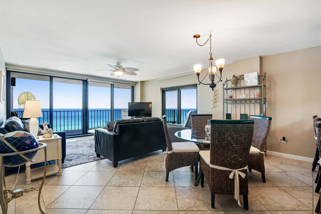 Gulf views from your private balcony - condo with pool , hot tub & beach access