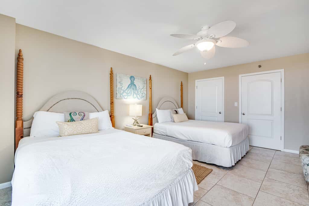 Gulf views from your private balcony - condo with pool , hot tub & beach access
