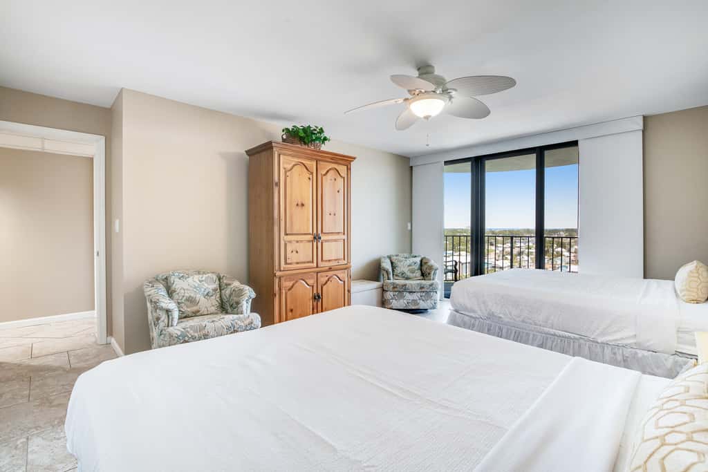 Gulf views from your private balcony - condo with pool , hot tub & beach access