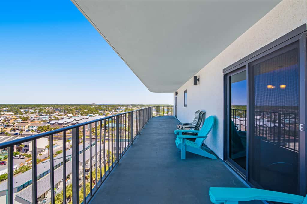 Gulf views from your private balcony - condo with pool , hot tub & beach access