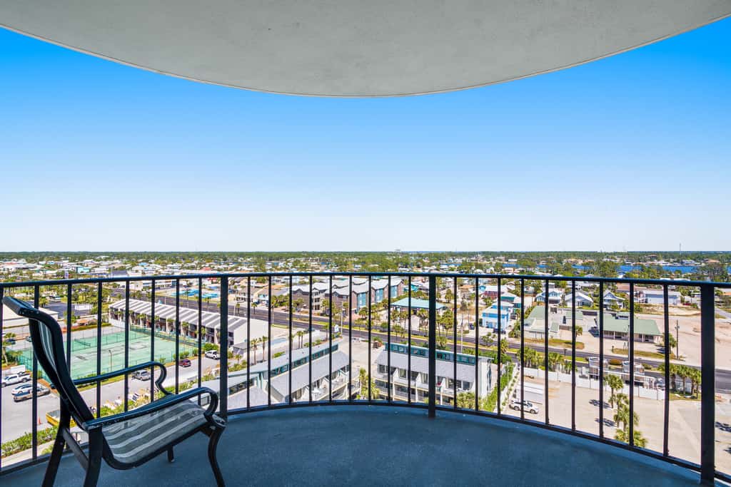Gulf views from your private balcony - condo with pool , hot tub & beach access