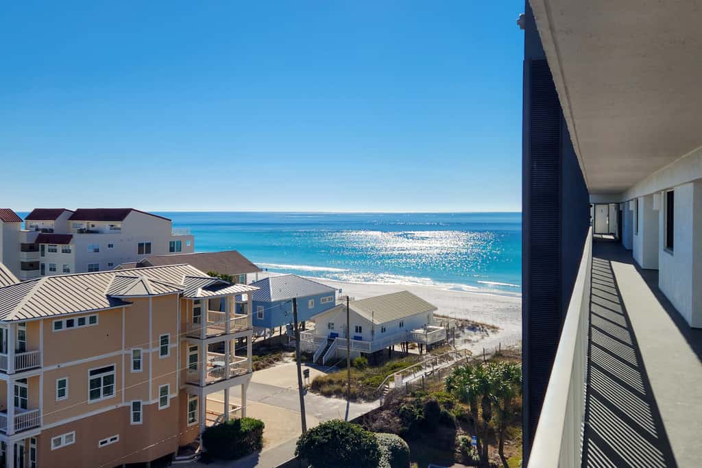 Gulf-front condo with pool, hot tub & included beach service