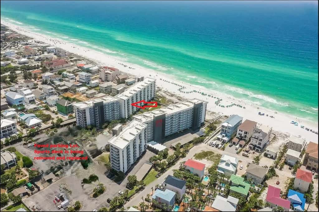 Gulf-front condo with pool, hot tub & included beach service