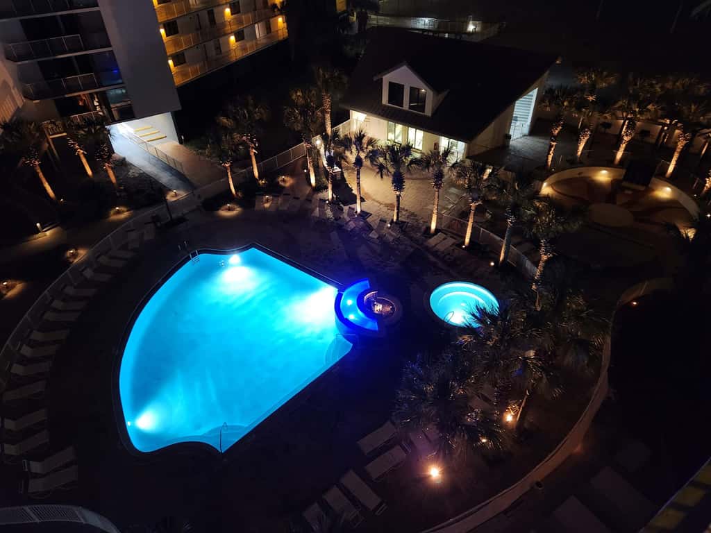 Gulf-front condo with pool, hot tub & included beach service