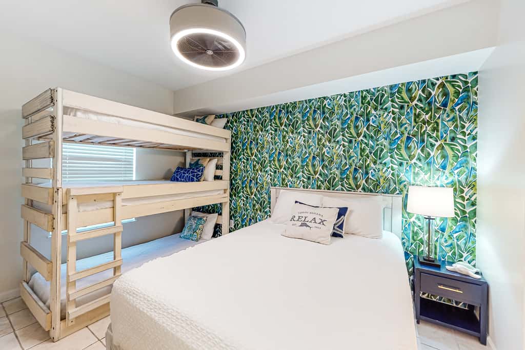 Majestic Sun B1010 Beachfront Bliss with Pool!