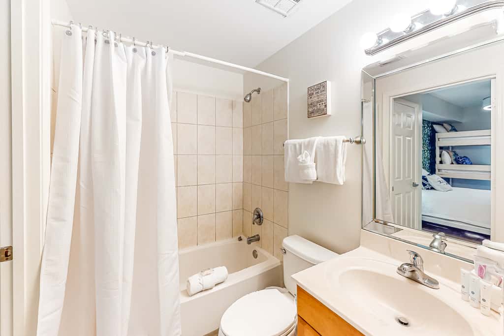 Majestic Sun B1010 Beachfront Bliss with Pool!