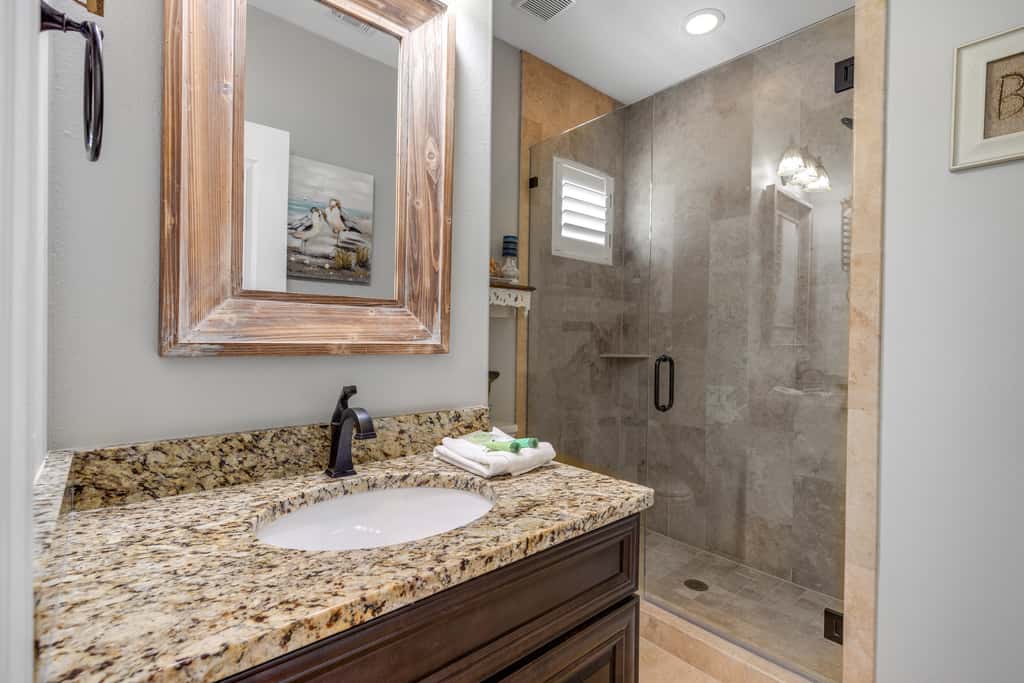 Villa Lago - Emerald Isle