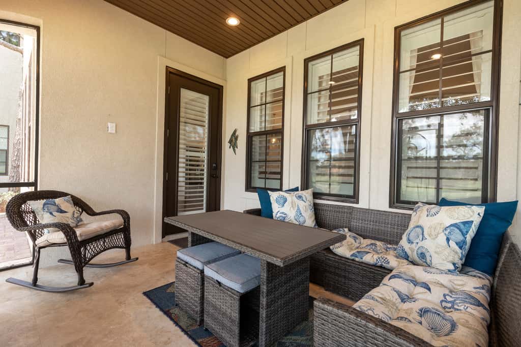 Villa Lago - Emerald Isle