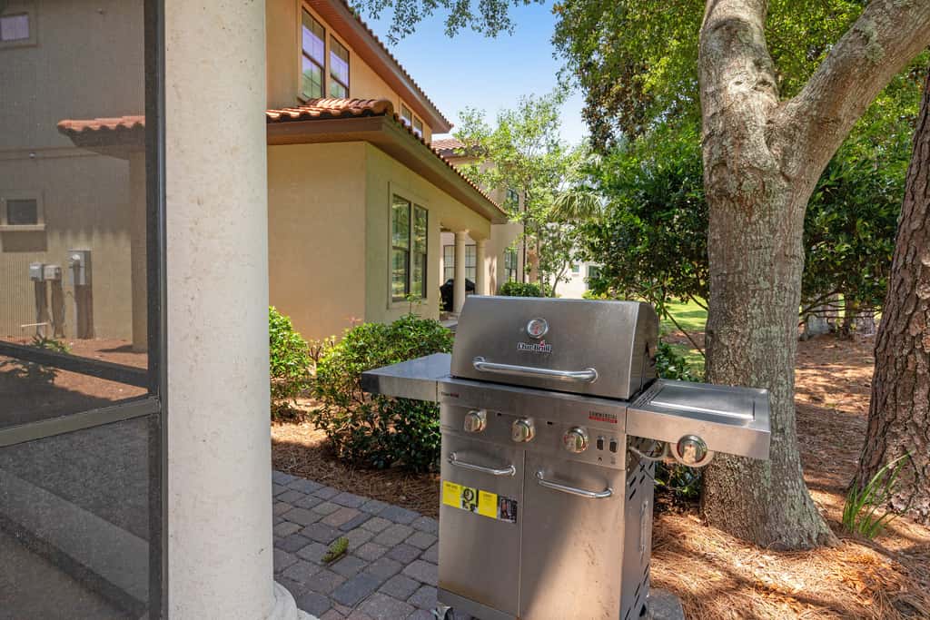 Villa Lago - Emerald Isle