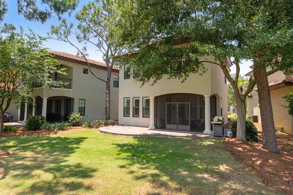 Villa Lago - Emerald Isle