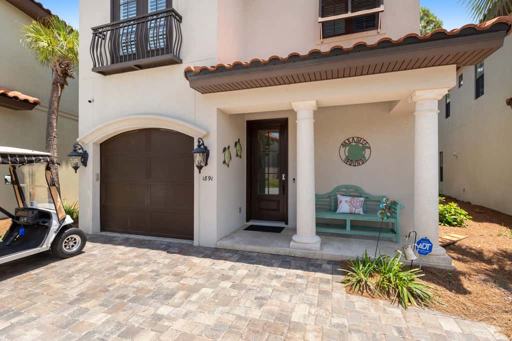 Villa Lago - Emerald Isle