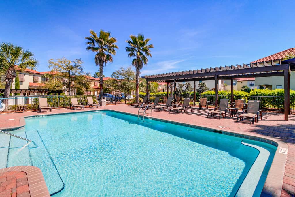 Villa Lago - Emerald Isle