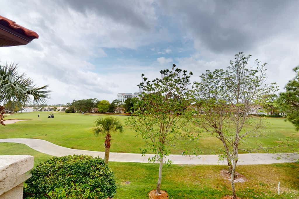 Villa Lago - Emerald Isle