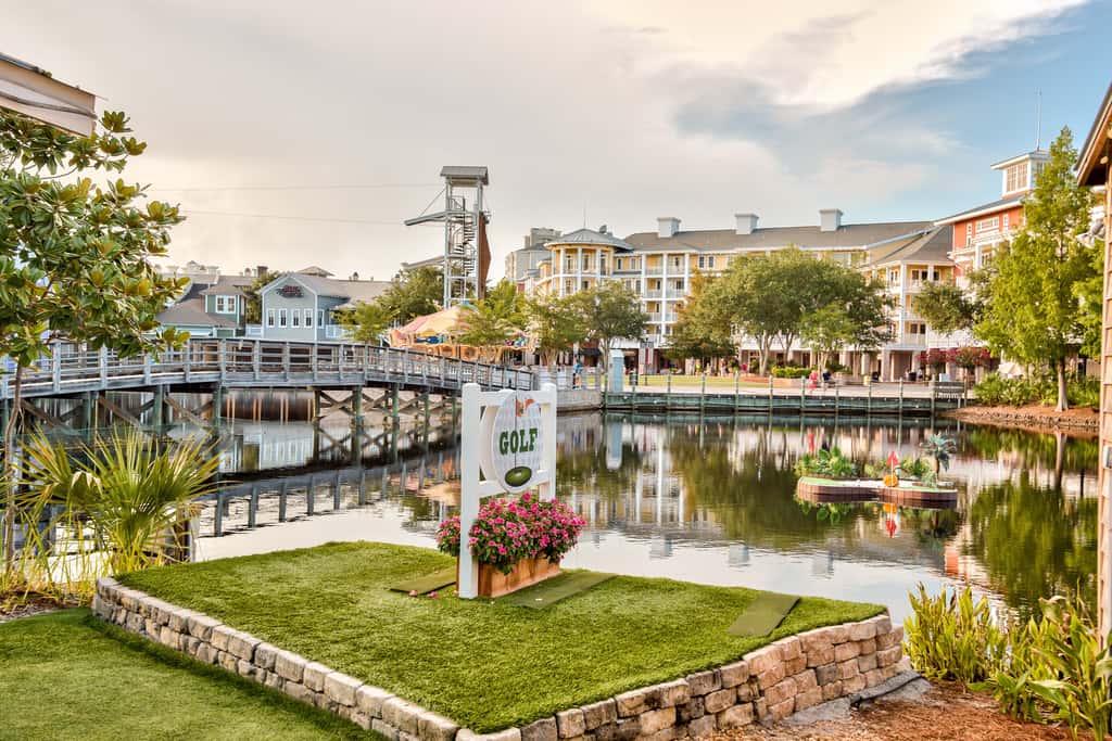 Villa Lago - Emerald Isle