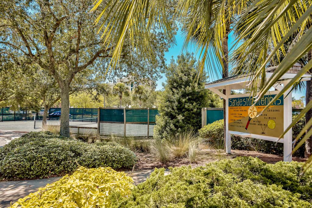 Villa Lago - Emerald Isle